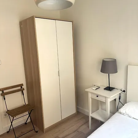 Loira La Via, Encanto En Zona Residencial アパート