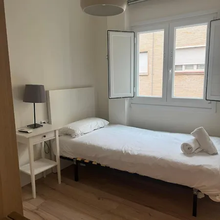 Loira La Via, Encanto En Zona Residencial Апартаменты *